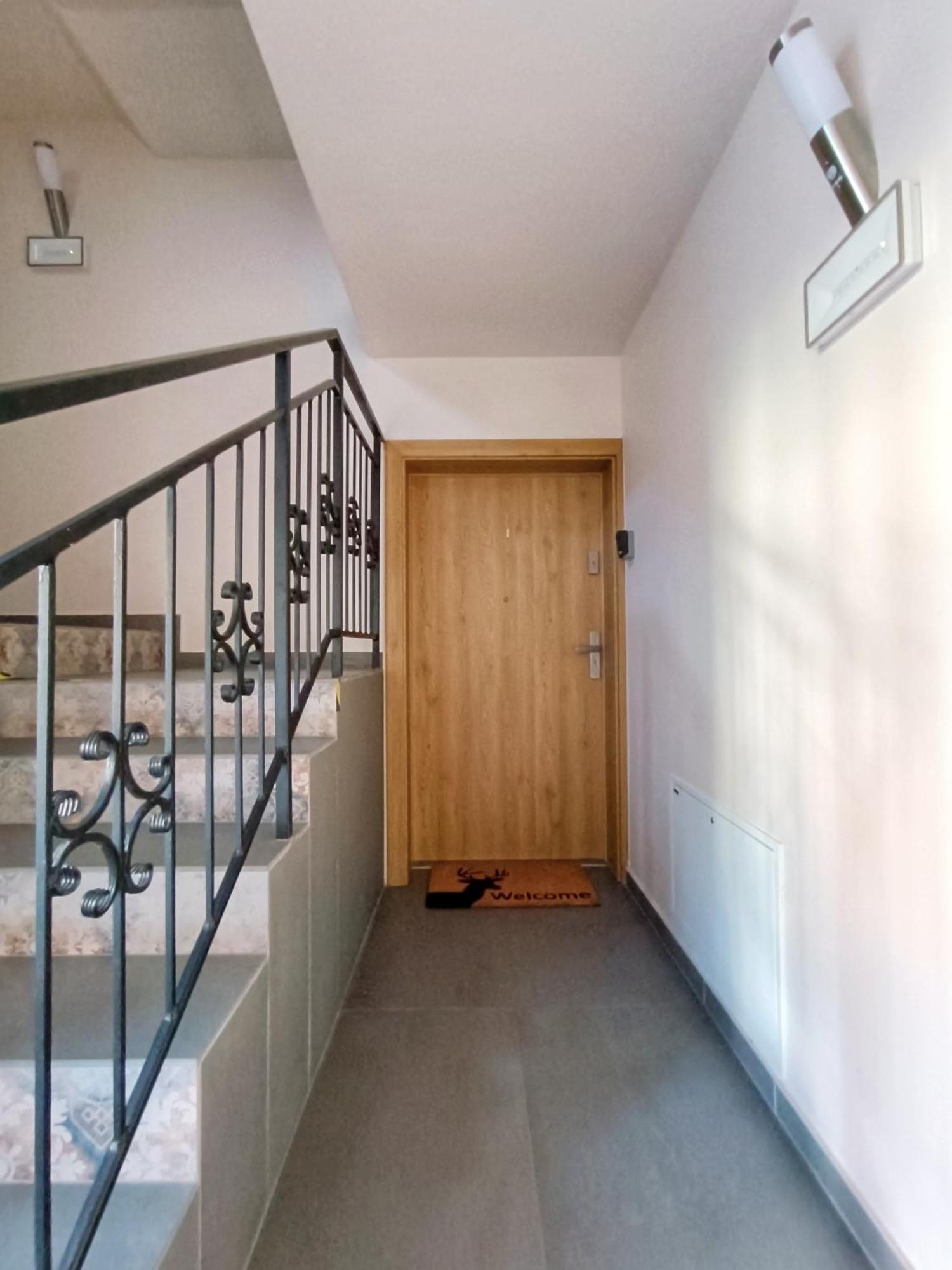 Apartament Homole E1 Z Ogrodkiem Шавница Экстерьер фото